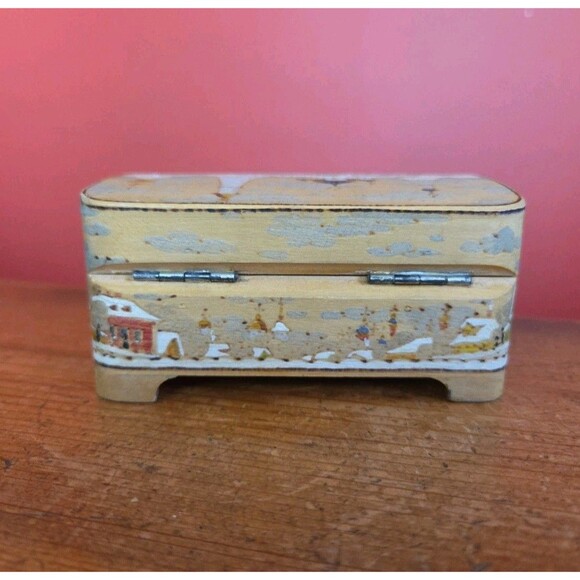 Vtg Russian hand painted Jewelry / Trinket Box horse sleigh Snow art signed - Picture 4 of 12